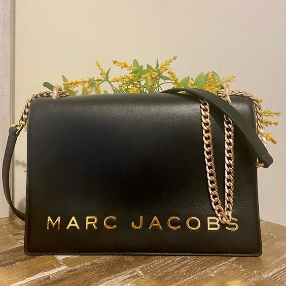 Marc Jacobs Handbags - Marc Jacobs Bag